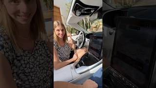 Tiltable screen in the Mercedes-Maybach SL! ☀️