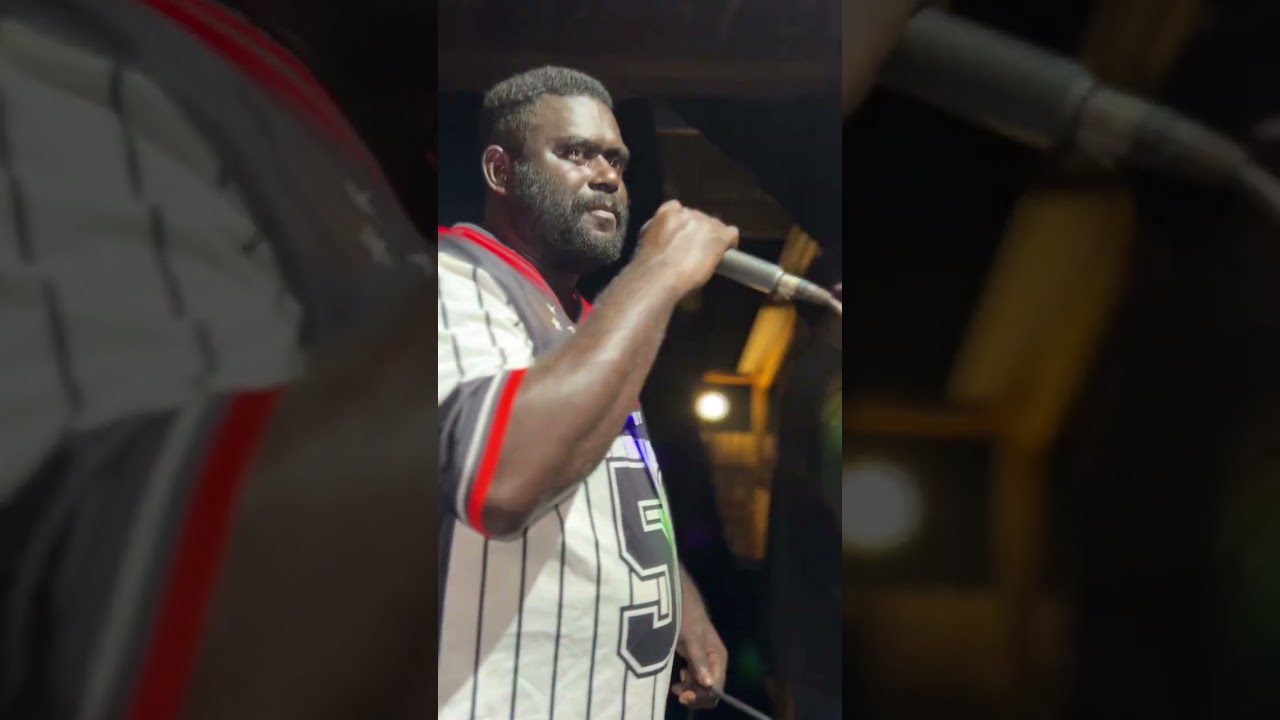 Uralom Kania - Tanim baksait live @ Hangers Tavern