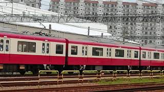 京急600形653編成（+656編成）　京急1500形1549編成　京急2100形2173編成　金沢文庫～金沢八景駅の間