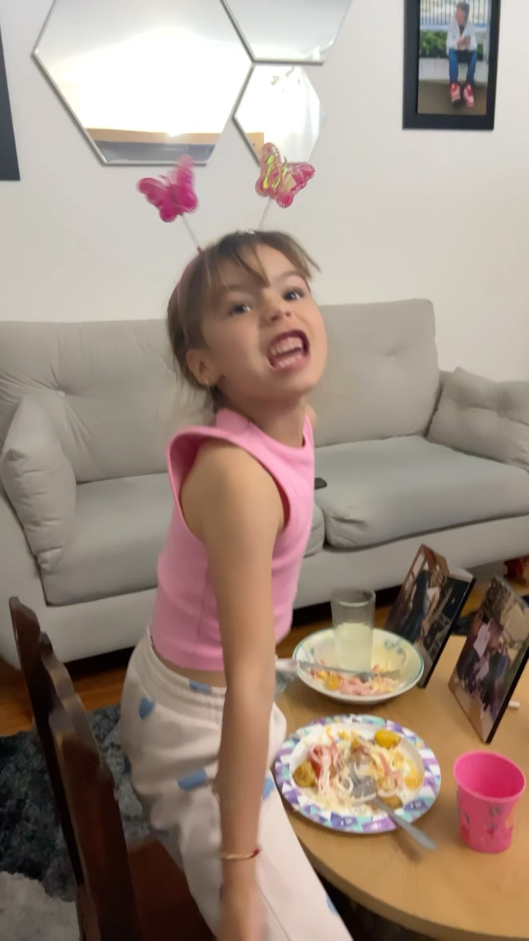 ESPÉRATE ?ESTOY COMIENDO #humor #cosasdefamilia #comedia #shortviral #fypシ゚