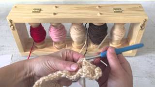 How-to: use a yarn bobbin holder