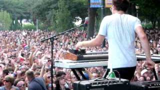 Passion Pit - Folds In Your Hands Live @ Lollapalooza 09