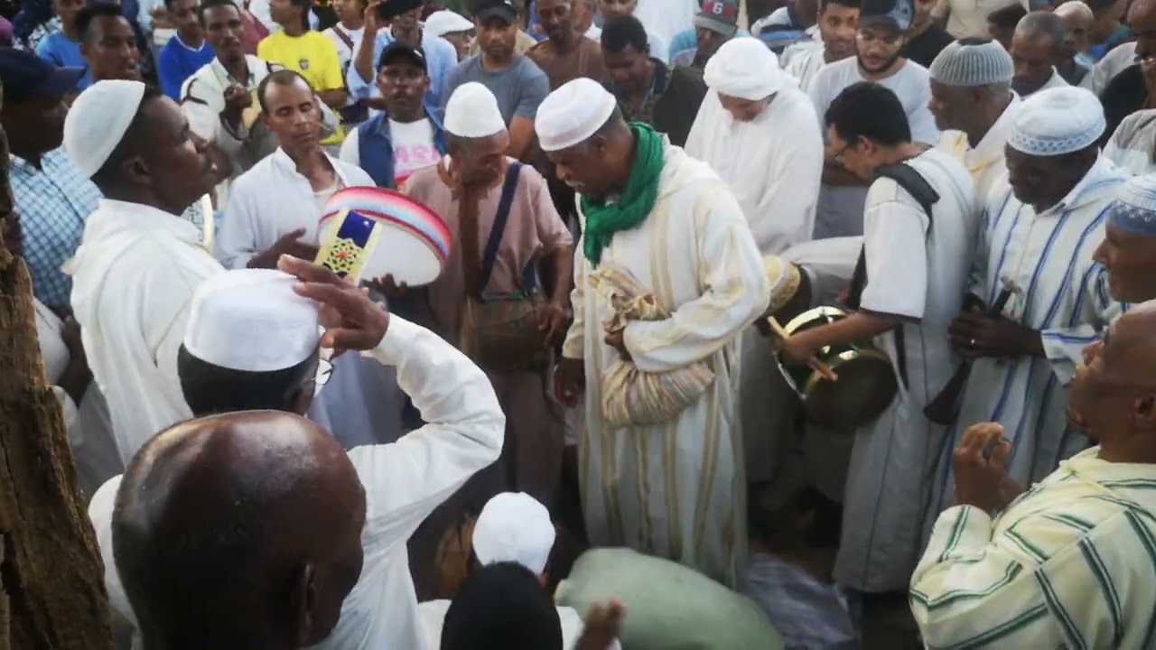 المملكة المغربية جهة درعة تافيلالت قصر ولاد عيسى جماعة أوفوس موسم طائفة العساوية 