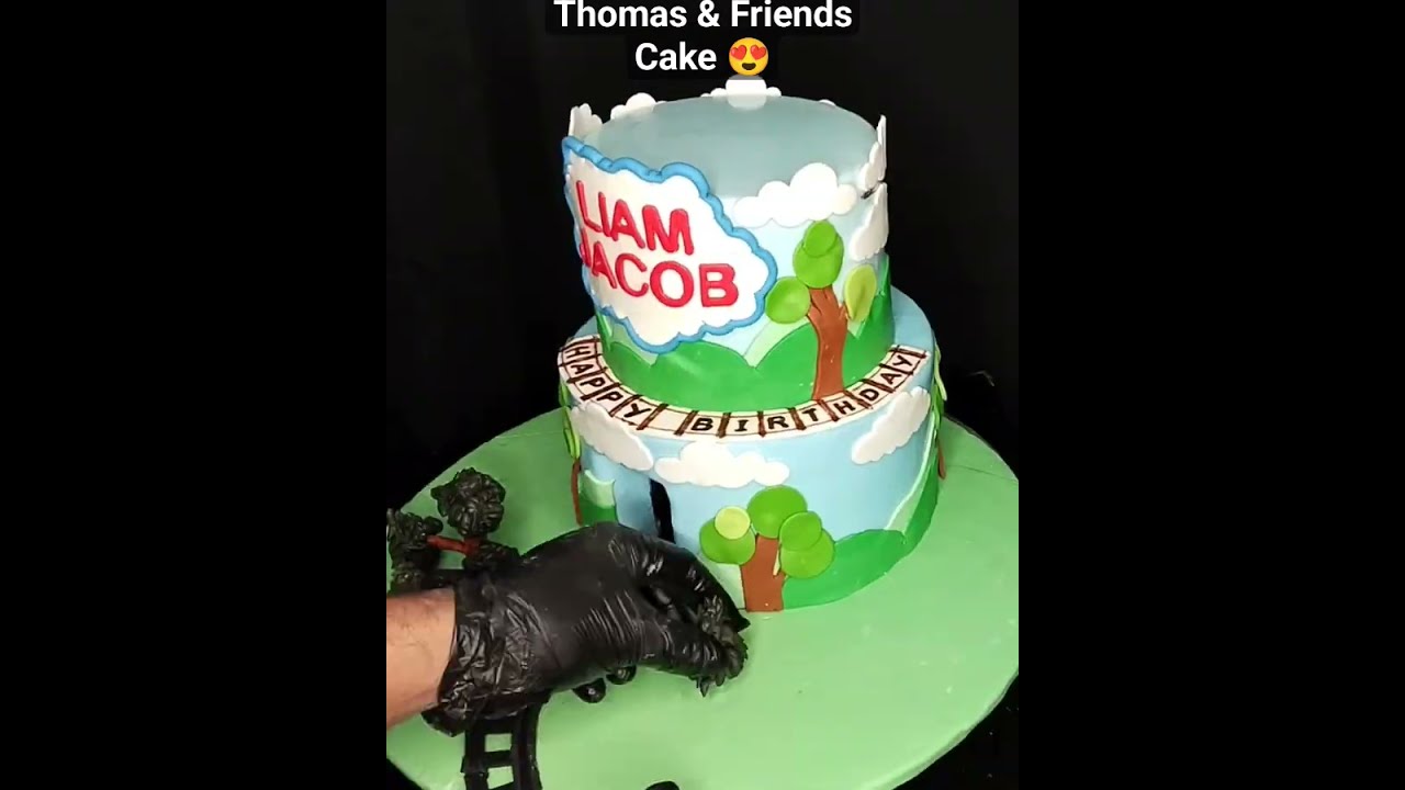 A friends 27 bday cake i made this week, thought you might like it! :  r/howyoudoin