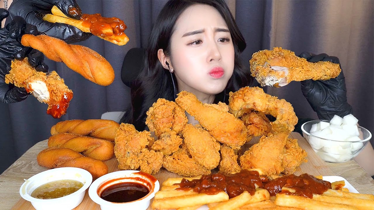 ASMR хрустящий корейский жареный цыпленок X картофель фри с чили Мукбанг Mukbangㅣ먹방ㅣkorean chicken