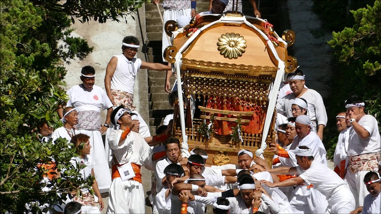 6393館山市洲崎神社例大祭・日本最強・最恐の階段降し！ H30ss02 - YouTube