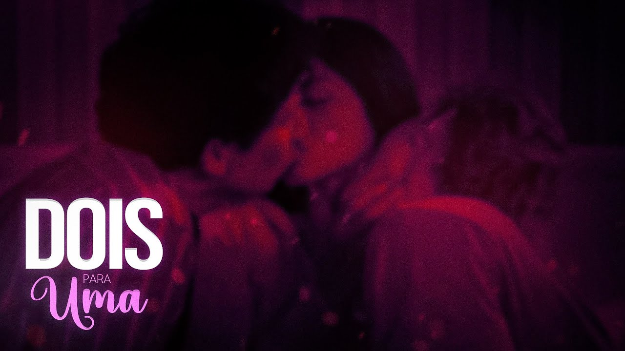 ASMR - DOIS PARA UMA...😏 - Pegamos no Flagra