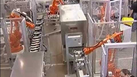 Desma Amir Automated Material Flow with Integrated Robots