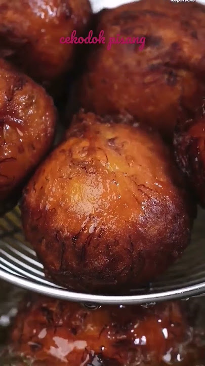 Resepi cekodok pisang rangup dan gebu. Resepi penuh di FB dan YT Malaykitchen 😊