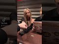 #アクリル板越しのグータッチ#shots