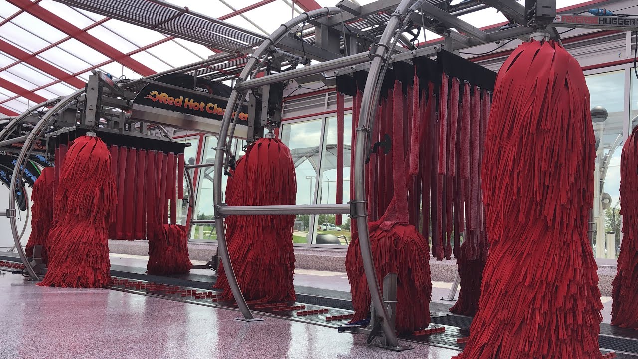 (НОВИНКА) Потрясающий туннель Томми на автомойке Tommy's Express — Западный Де-Мойн, штат Айова