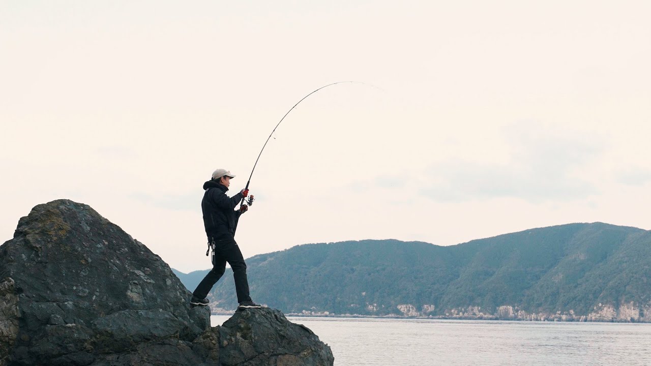【磯青物】厳寒期のロックショアで奇跡のヒラマサが・・・！