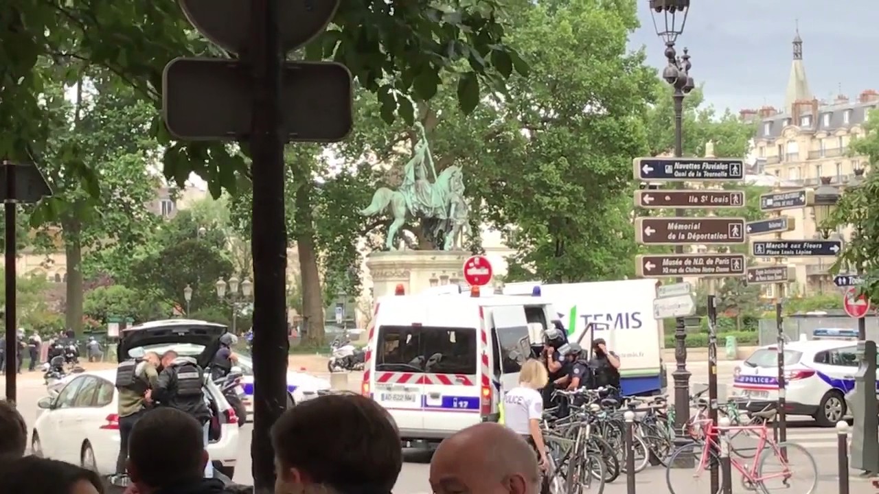 Shots Fired as Police Officer Attacked Near Notre Dame Cathedral in Paris