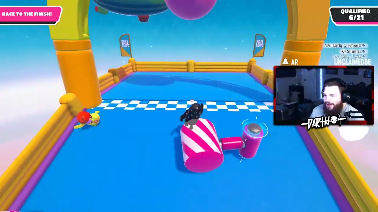 Saved by the course! Fall Guys Crazy Moments Clip 1