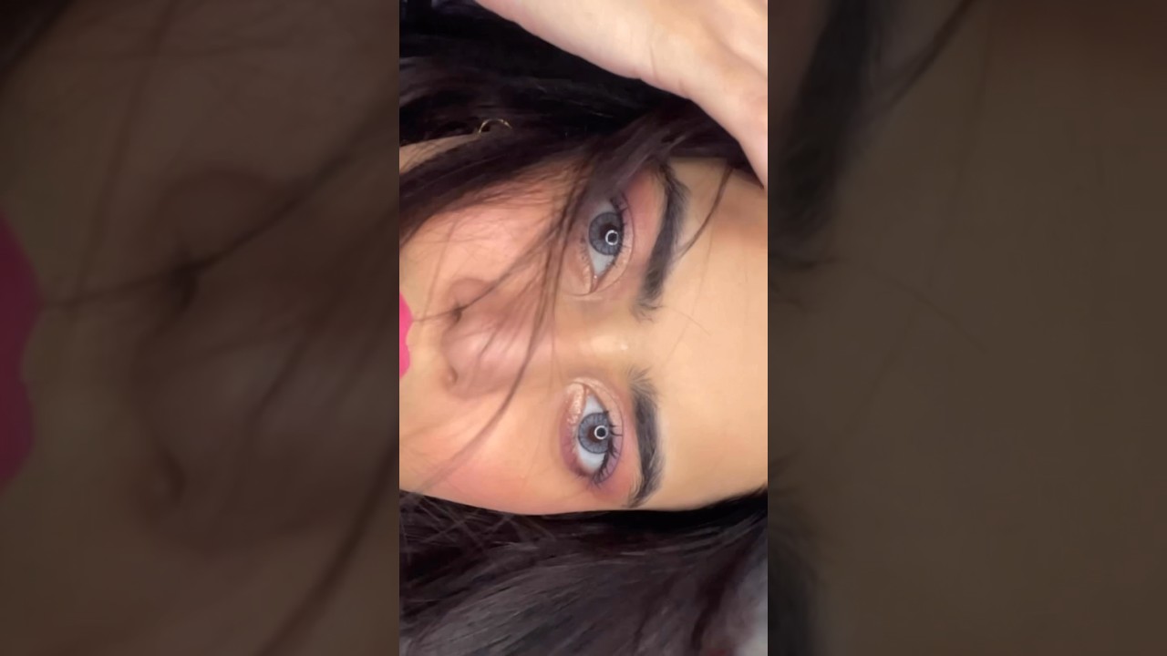 Ciaté London Eyeshadow Palette ~ Fun!🦋🎀 