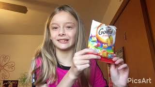 🎃Kallie Walker Does A Halloween Candy Review🎃