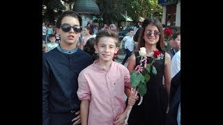 Maturanti Cetvrtaci Os.rajak Pavicevic Bajina Basta.