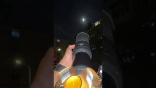 Passerby amazed: The 800mm lens made the moon unforgettable—until the clouds blocked the view