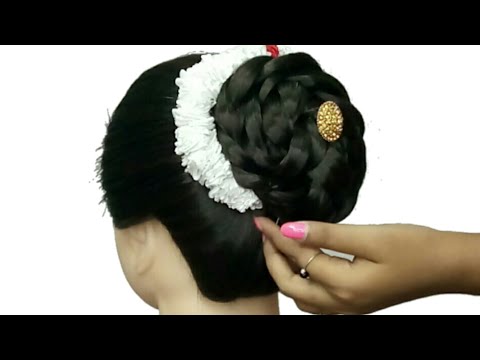 long-lasting-gajra-(juda)-hairstyle-with-for-saree-lahenga-gown