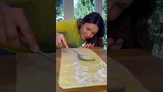 7/3/25: Le ricette di Carmen R. "Pull apart limone, pane profumato"