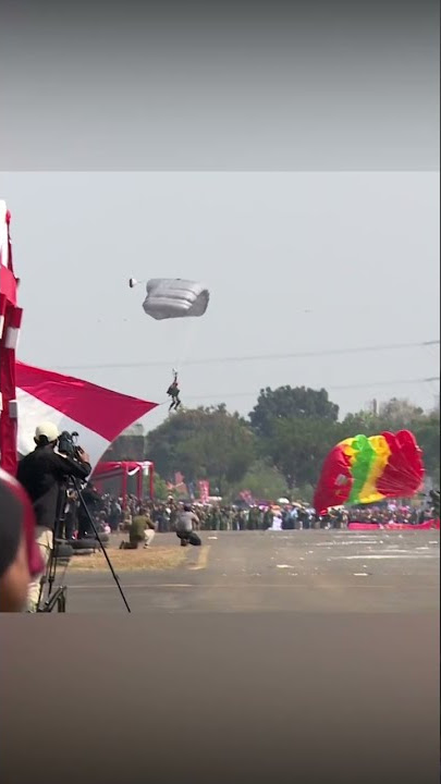 Ternyata Bendera Merah Putih Berukuran Besar