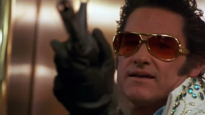 3000 Miles to Graceland 2001 Casino Robbery scene