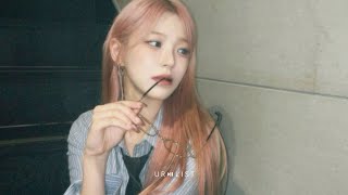 Vibra otoñal con un toque melancólico 🍁🎧 · Playlist de Hip-hop, R&B e Indie con alma