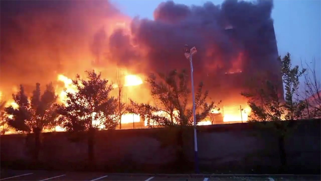 Infer de foc într-o fabrică din China: 36 de muncitori au găsit o moarte îngrozitoare