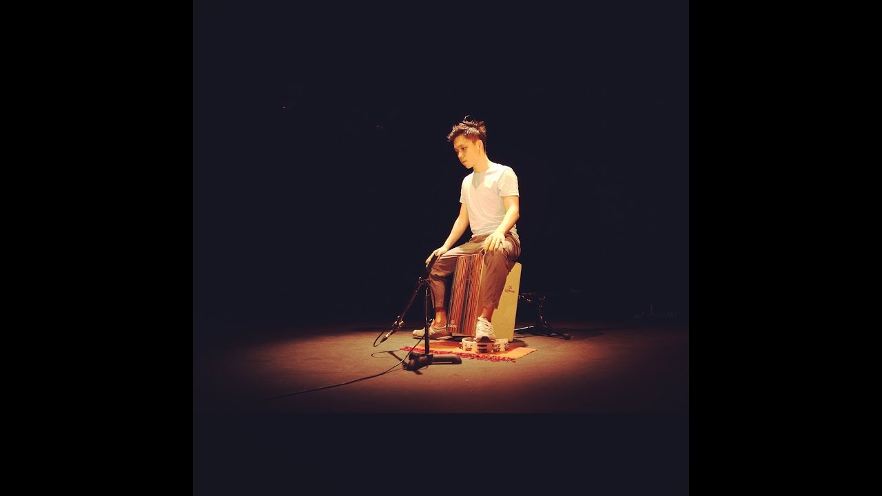 Shawn Turbochicken plays De Gregorio (cajón)