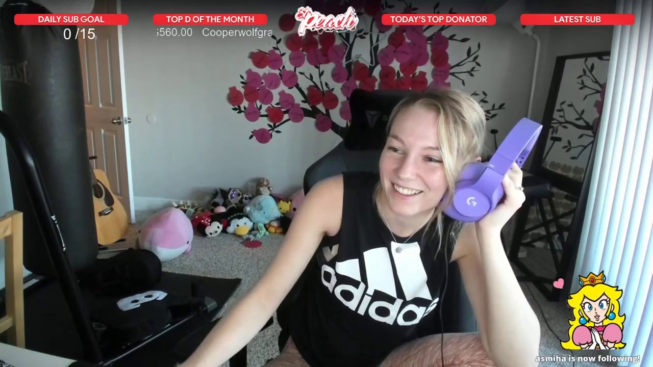 STPeach SMASH with Jay ? ? | STPeach is so SWEAT