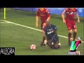 Totti brutally kicking balotelli from behind