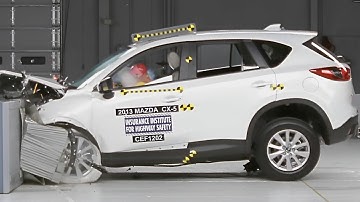 2013 Mazda CX-5 original moderate overlap crash test (extended footage)