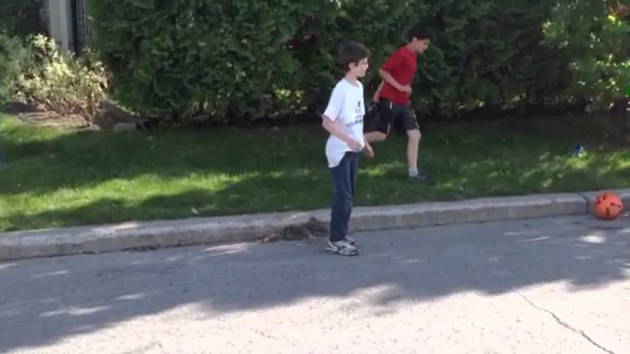 Le soccer - YouTube