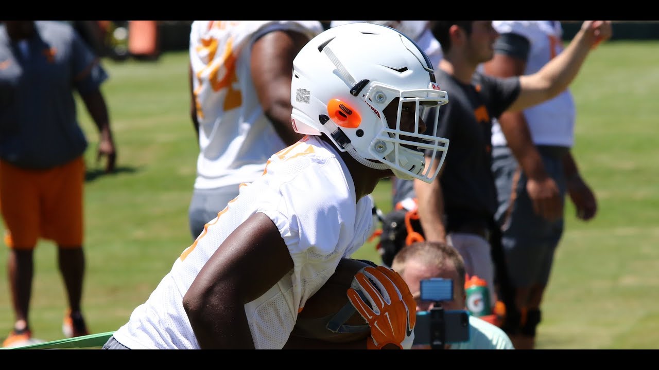 Tennessee football: Could RB John Kelly break the Vols single-season rushing ...