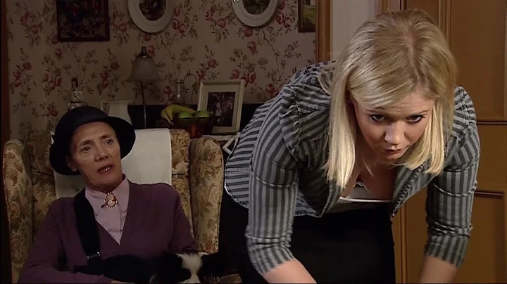 Suzanne Shaw bends over and gives us an eyeful!