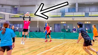 (Volleyball game) Women's setter is very good