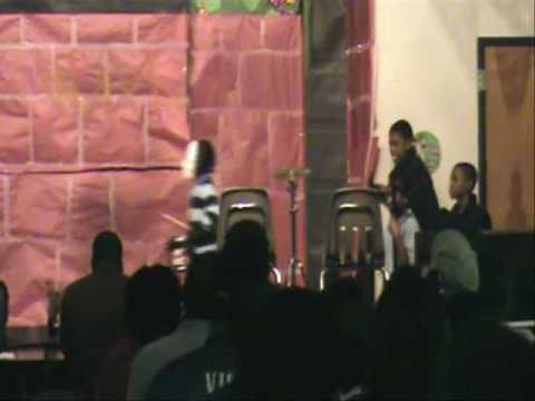 4YR OLD Sadarien Riles Talent Show