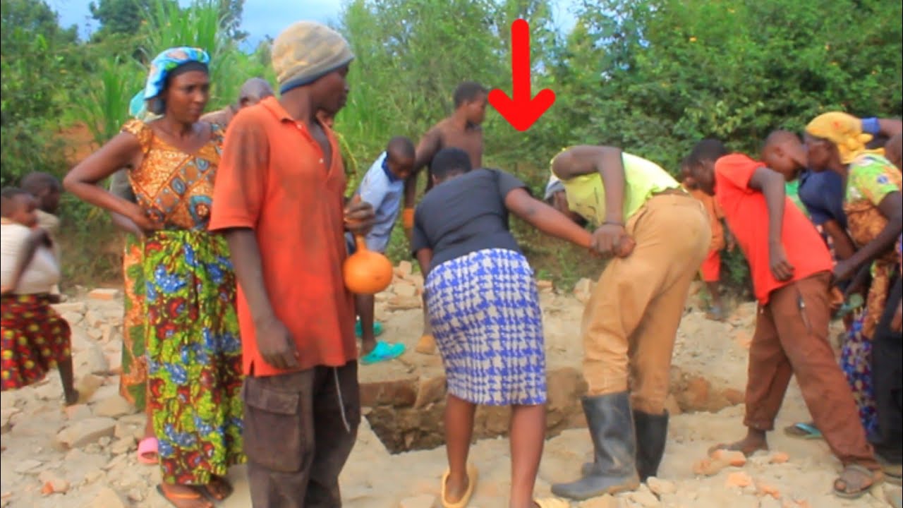 Abyaye umwana, nyirakuru ahita amuta mu musarane🙆none Dore ibibaye😭