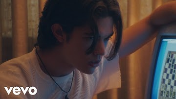 Conan Gray - Checkmate (Official Video)