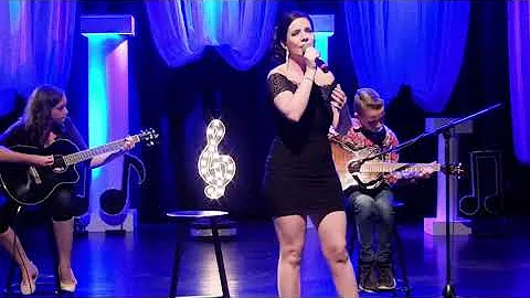 Shallow  Trycia Turcotte. Alicia Couture Fecteau, ...