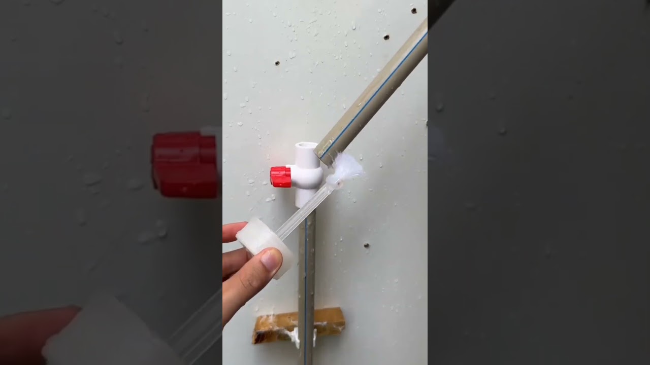 Ver the process of installing a water pipe into a pre-installed open-close tap to prevent leaks #popular no YouTube Ver the process of installing a water pipe into a pre-installed open-close tap to prevent leaks #popular no YouTube