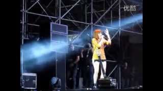 Carly Rae Jepsen - Black Heart (Live Strawberry Festival 2015)