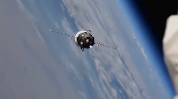 Progress 93 cargo spacecraft docks with space station in amazing time-lapse