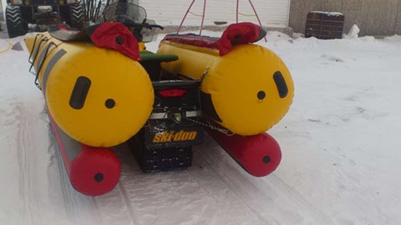 #2217. Snowmobiles [RUSSIAN SUPER AUTO] zilong