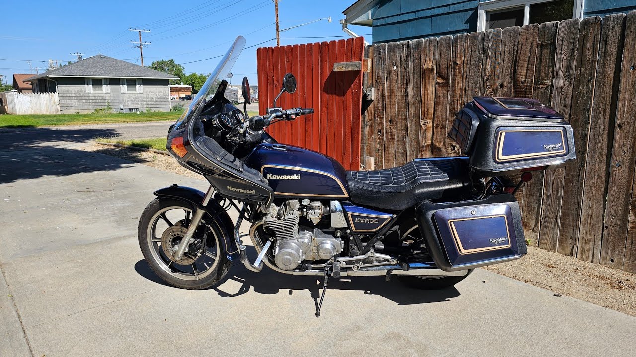 さかも 1981 Kawasaki KZ1100, she's old but not slow! - YouTube