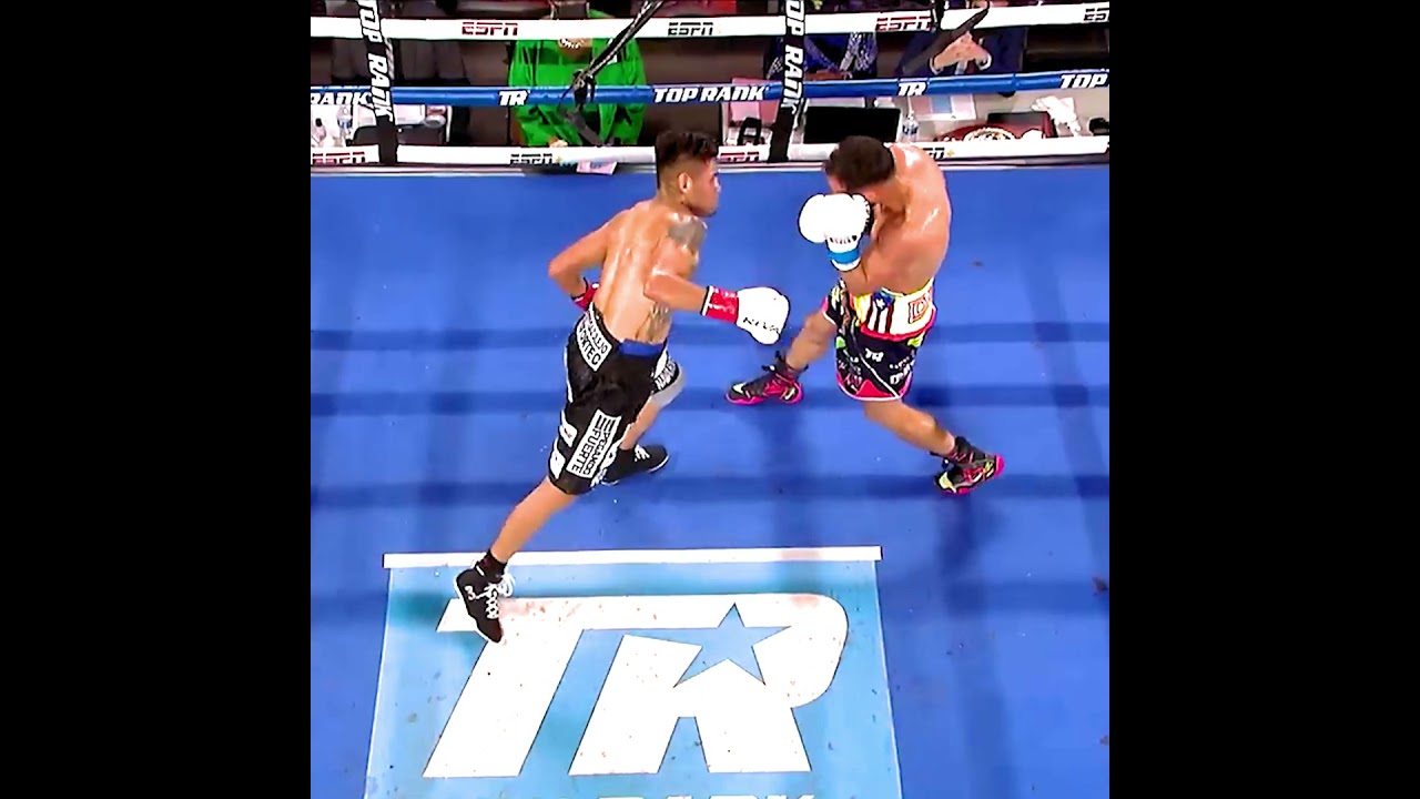 Así Es Como Vaquero Navarrete Vuela Cabezas. 