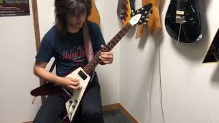 最近フライングVを入手したので・・・Vで一番最初に思いつくギタリスト...
