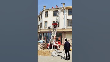 Customizable on-site feeding, grass bundle lifting, remote sand scraping and other machines.