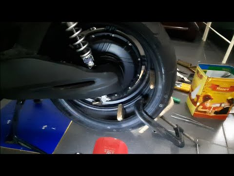 Video vá lốp không săm vá vỏ không ruột xe điện - youtube
