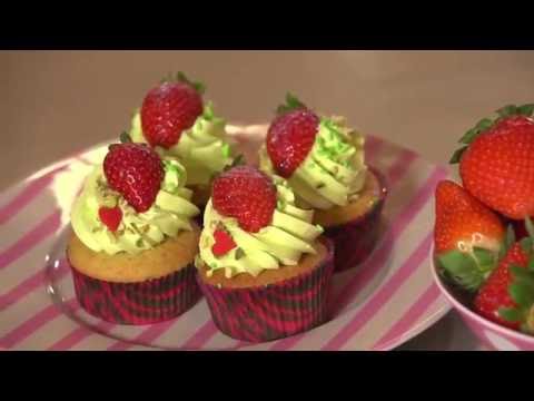 recette-:-cupcakes-pistaches-cŒur-de-fraises-par-chloé.s